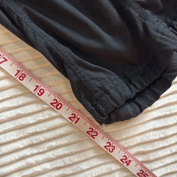 The North Face Black Cropped Lightweight Pants Joggers Small - Picture 9 of 15